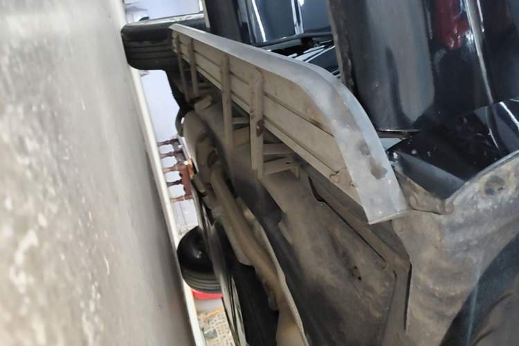 Used Toyota Highlander 2022 Dual-Engine 2.5L Four-Wheel Drive Prestige Version 7 Seats Right Side Sill