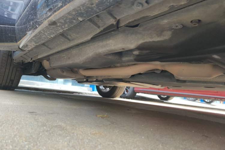 Used Toyota Highlander 2022 Dual-Engine 2.5L Four-Wheel Drive Prestige Version 7 Seats Right Side Sill