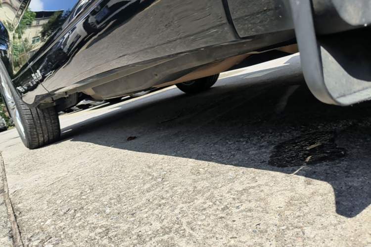 Used Toyota Highlander 2022 Dual-Engine 2.5L Four-Wheel Drive Supreme Edition 7-Seater Right Side Sill