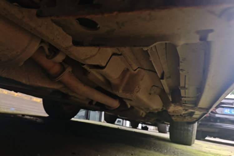 Used Toyota Highlander 2022 Dual-Engine 2.5L 4x4 Elite Edition 7-Seater Right Side Sill