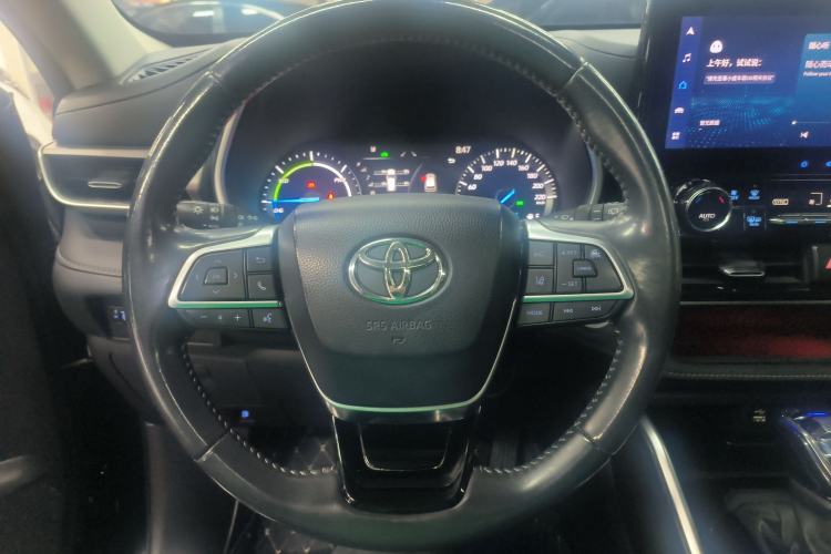 Used Toyota Highlander 2022 Dual-Engine 2.5L Four-Wheel Drive Prestige Version 7 Seats Steering Wheel