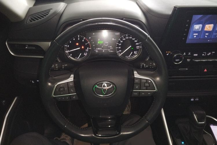 Used Toyota Highlander 2022 380T 4x4 Luxury Edition 7 Seats Steering Wheel