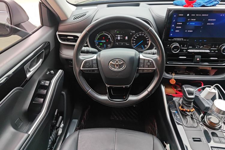 Used Toyota Highlander 2022 Dual-Engine 2.5L Four-Wheel Drive Prestige Version 7 Seats Steering Wheel