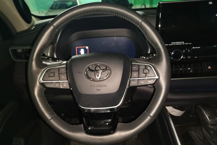 Used Toyota Highlander 2022 Dual-Engine 2.5L Four-Wheel Drive Supreme Edition 7-Seater Steering Wheel