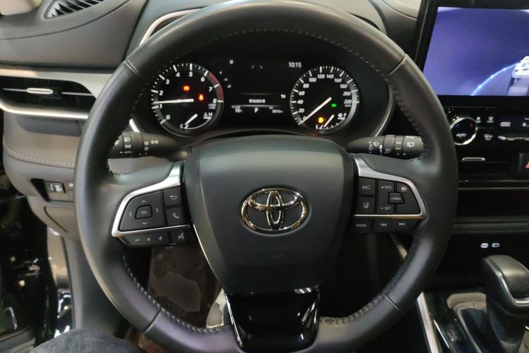 Used Toyota Highlander 2022 380T 4x4 Luxury Edition 7 Seats Steering Wheel