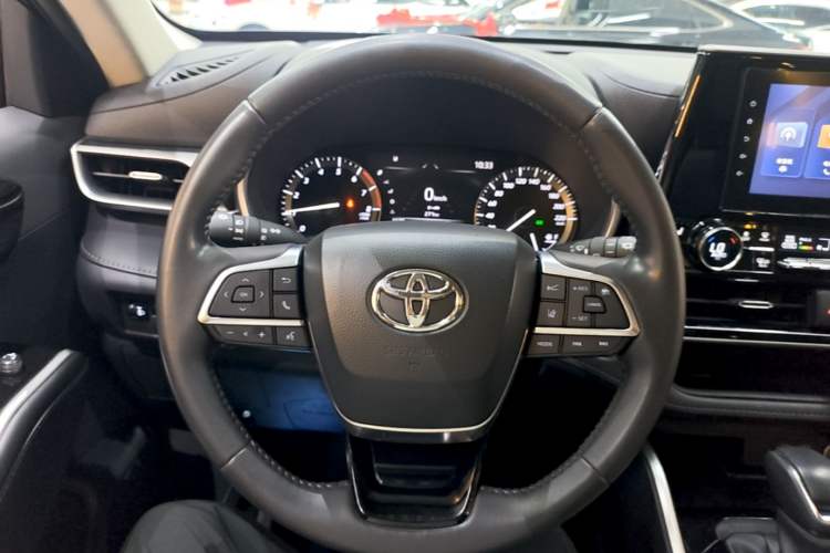 Used Toyota Highlander 2022 380T 4x4 Luxury Edition 7 Seats Steering Wheel