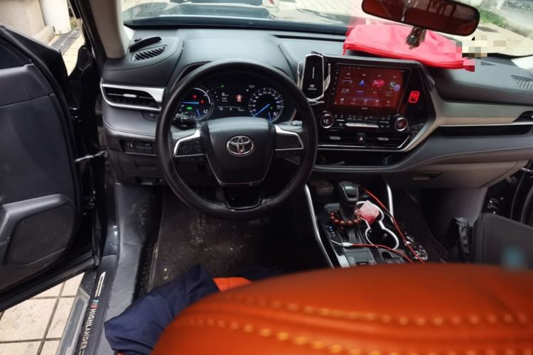 Used Toyota Highlander 2022 Dual-Engine 2.5L Two-Wheel Drive Elite Edition 5 Seats Steering Wheel