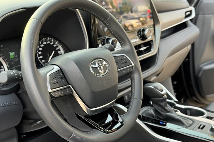 Used Toyota Highlander 2022 380T Four-Wheel Drive Prestige Edition 7-Seater Steering Wheel