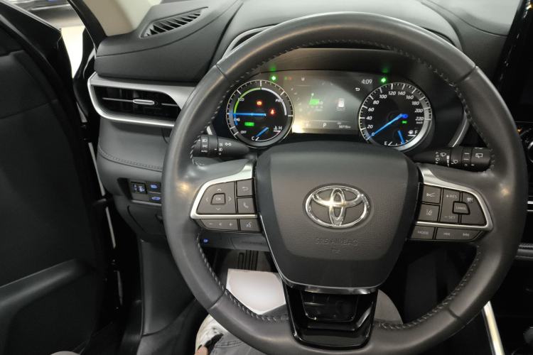 Used Toyota Highlander 2022 Dual-Engine 2.5L Four-Wheel Drive Prestige Version 7 Seats Steering Wheel
