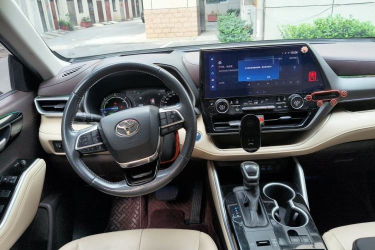 Used Toyota Highlander 2022 Dual-Engine 2.5L Four-Wheel Drive Prestige Version 7 Seats Steering Wheel