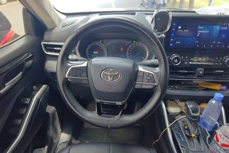 Used Toyota Highlander 2022 Dual-Engine 2.5L Four-Wheel Drive Prestige Version 7 Seats Steering Wheel