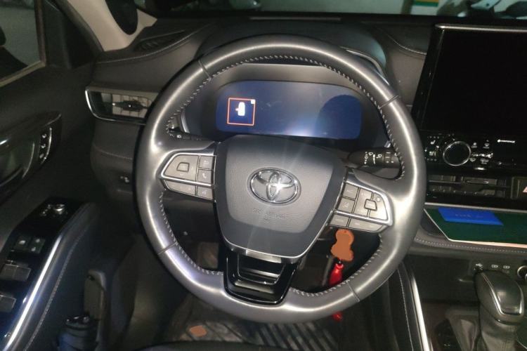 Used Toyota Highlander 2022 Dual-Engine 2.5L Four-Wheel Drive Supreme Edition 7-Seater Steering Wheel