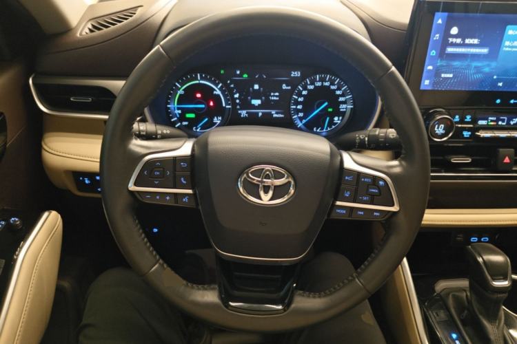 Used Toyota Highlander 2022 Dual-Engine 2.5L Four-Wheel Drive Prestige Version 7 Seats Steering Wheel