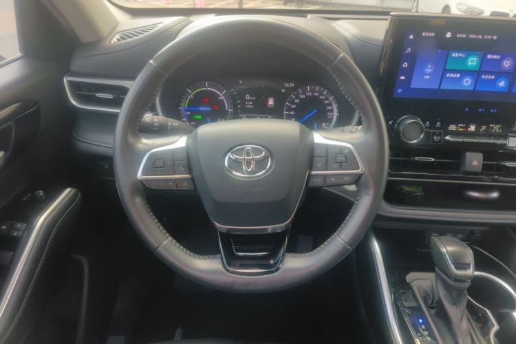 Used Toyota Highlander 2022 Dual-Engine 2.5L Four-Wheel Drive Prestige Version 7 Seats Steering Wheel