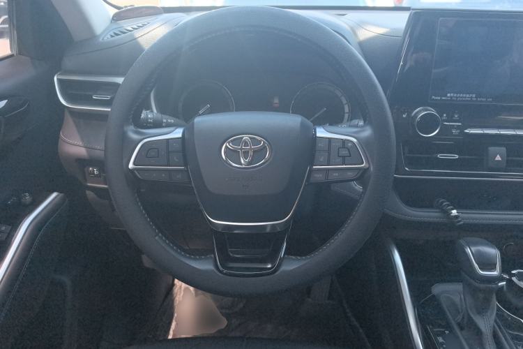 Used Toyota Highlander 2022 380T 4x4 Luxury Edition 7 Seats Steering Wheel