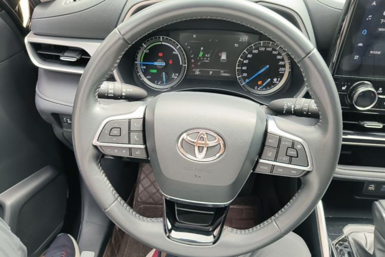 Used Toyota Highlander 2022 Dual-Engine 2.5L Four-Wheel Drive Supreme Edition 7-Seater Steering Wheel