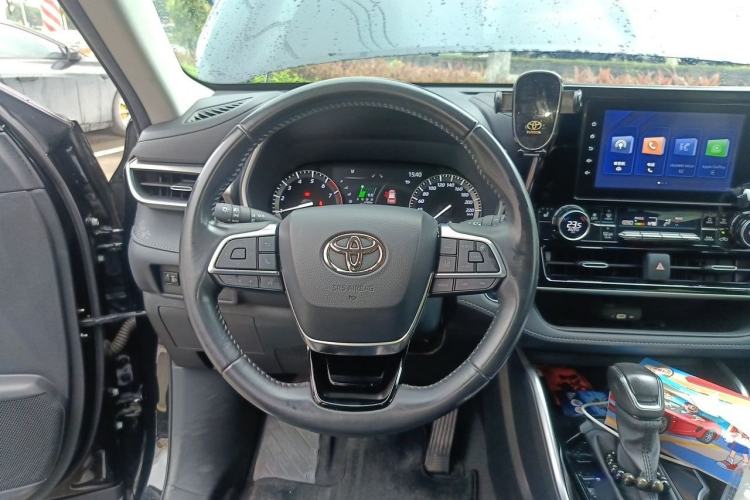 Used Toyota Highlander 2022 380T 4x4 Luxury Edition 7 Seats Steering Wheel
