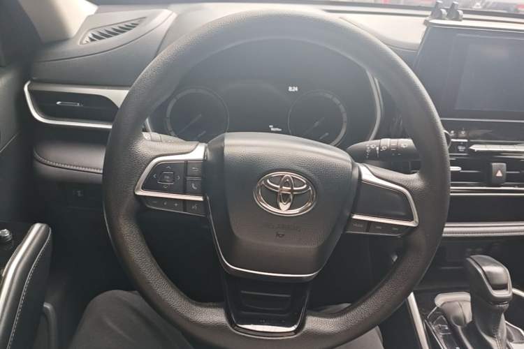 Used Toyota Highlander 2022 Dual-Engine 2.5L 4x4 Elite Edition 7-Seater Steering Wheel