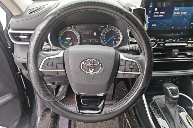 Used Toyota Highlander 2022 Dual-Engine 2.5L Four-Wheel Drive Prestige Version 7 Seats Steering Wheel