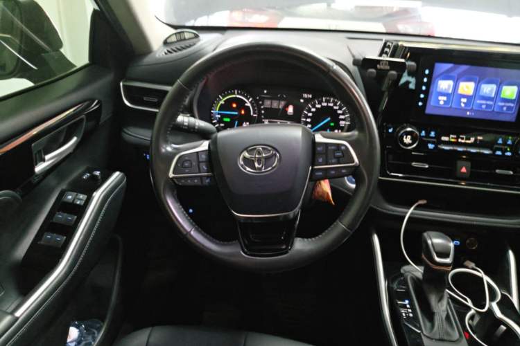 Used Toyota Highlander 2022 Dual-Engine 2.5L Four-Wheel Drive Luxury Edition 7 Seats Steering Wheel