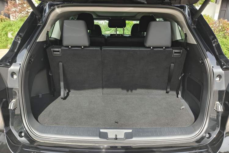 Used Toyota Highlander 2022 380T 4x4 Luxury Edition 7 Seats Trunk