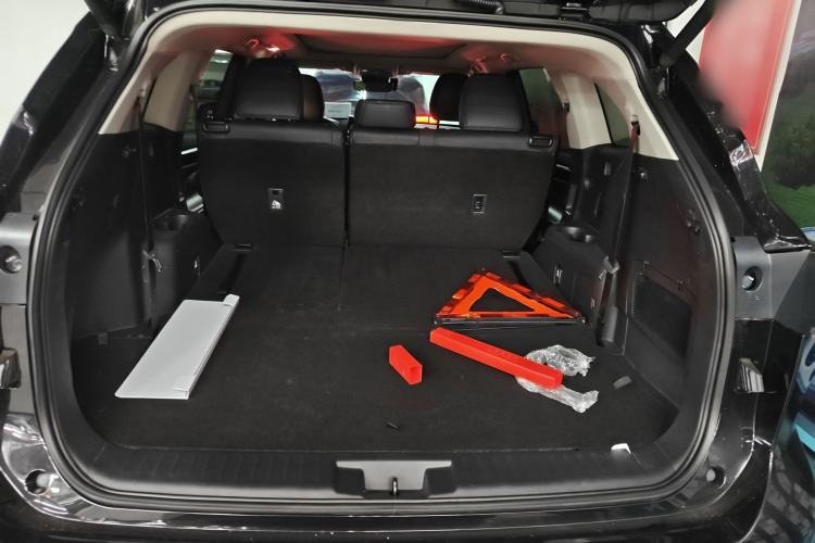 Used Toyota Highlander 2022 Dual-Engine 2.5L Four-Wheel Drive Supreme Edition 7-Seater Trunk