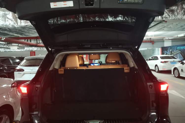 Used Toyota Highlander 2022 Dual-Engine 2.5L Four-Wheel Drive Prestige Version 7 Seats Trunk