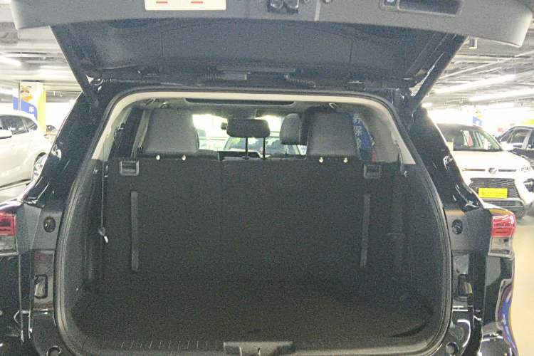 Used Toyota Highlander 2022 Dual-Engine 2.5L Four-Wheel Drive Supreme Edition 7-Seater Trunk