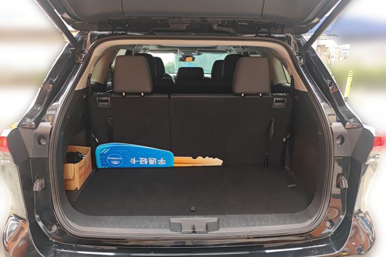 Used Toyota Highlander 2022 Dual-Engine 2.5L Four-Wheel Drive Prestige Version 7 Seats Trunk