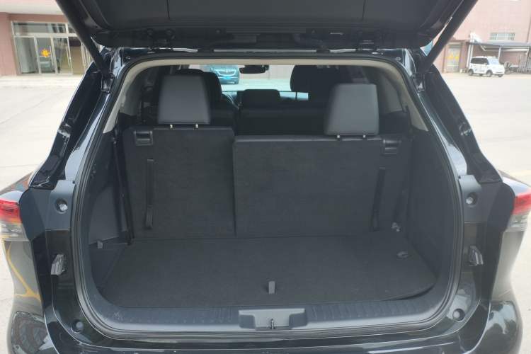 Used Toyota Highlander 2022 Dual-Engine 2.5L Two-Wheel Drive Prestige Edition 7-Seater Trunk