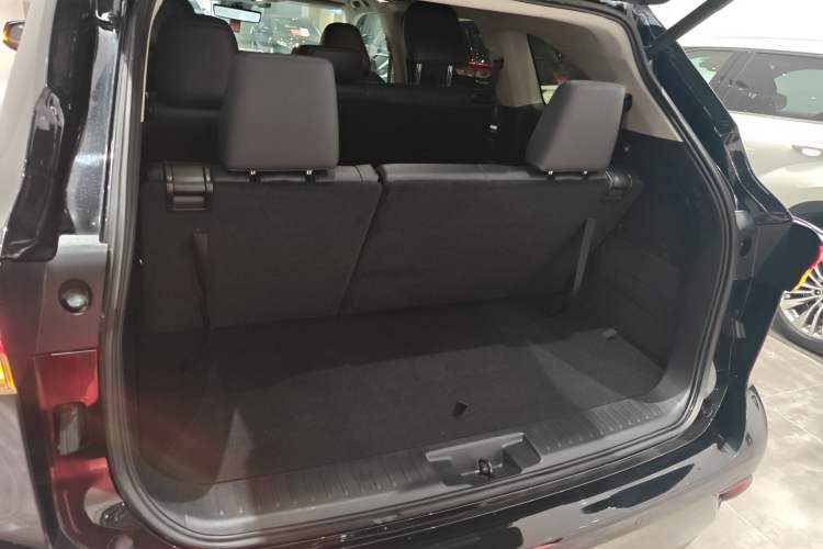 Used Toyota Highlander 2022 Dual-Engine 2.5L Four-Wheel Drive Prestige Version 7 Seats Trunk