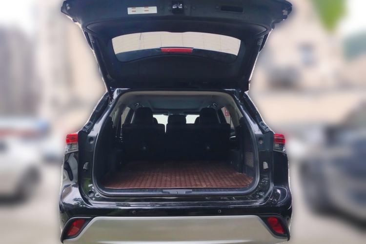Used Toyota Highlander 2022 Dual-Engine 2.5L Four-Wheel Drive Supreme Edition 7-Seater Trunk
