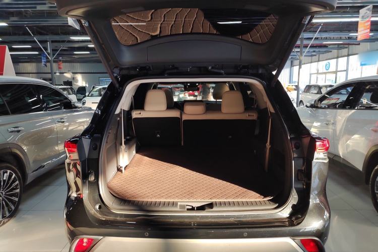 Used Toyota Highlander 2022 Dual-Engine 2.5L Four-Wheel Drive Supreme Edition 7-Seater Trunk