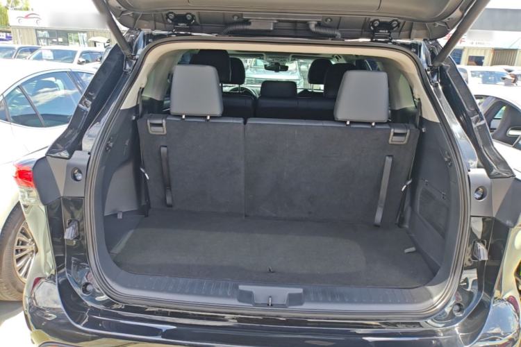 Used Toyota Highlander 2022 Dual-Engine 2.5L Four-Wheel Drive Prestige Version 7 Seats Trunk