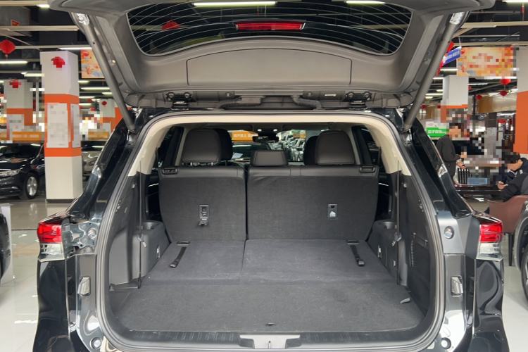 Used Toyota Highlander 2022 380T Four-Wheel Drive Prestige Edition 7-Seater Trunk