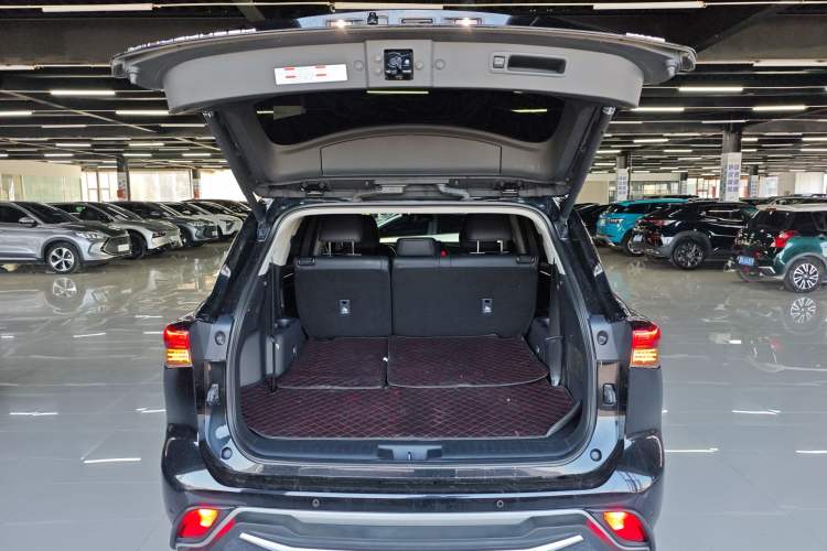 Used Toyota Highlander 2022 380T Four-Wheel Drive Prestige Edition 7-Seater Trunk