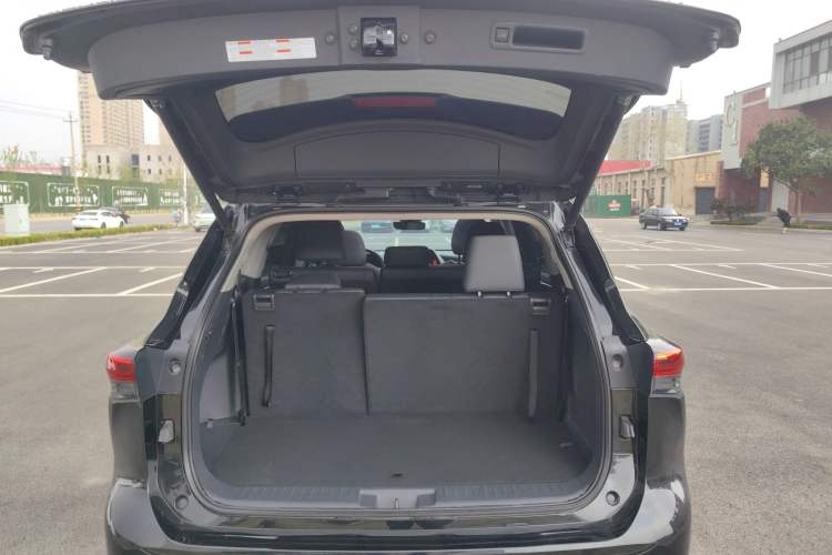 Used Toyota Highlander 2022 Dual-Engine 2.5L Four-Wheel Drive Prestige Version 7 Seats Trunk