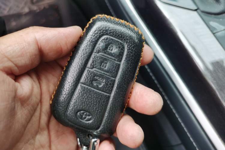Used Toyota Highlander 2022 Dual-Engine 2.5L Four-Wheel Drive Supreme Edition 7-Seater Vehicle Key