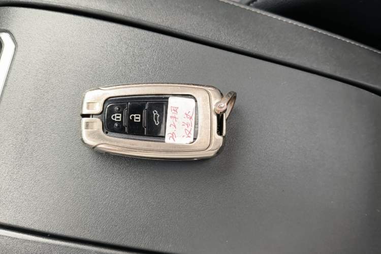 Used Toyota Highlander 2022 Dual-Engine 2.5L Four-Wheel Drive Supreme Edition 7-Seater Vehicle Key