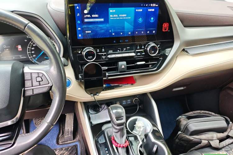 Used Toyota Highlander 2022 Dual-Engine 2.5L Four-Wheel Drive Luxury Edition 7 Seats Audio And AC Panel