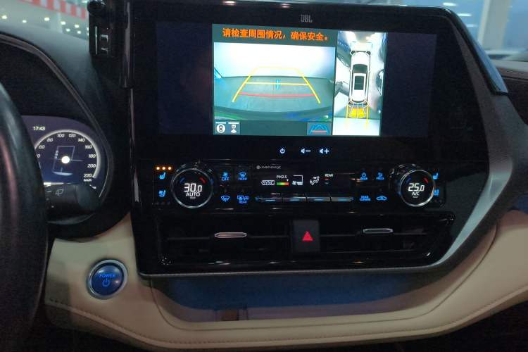 Used Toyota Highlander 2022 Dual-Engine 2.5L Four-Wheel Drive Supreme Edition 7-Seater Audio And AC Panel