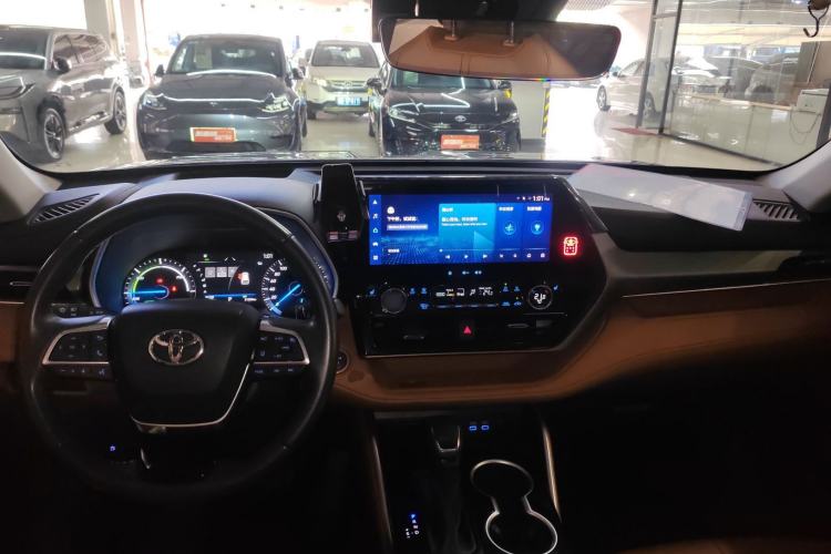 Used Toyota Highlander 2022 Dual-Engine 2.5L Four-Wheel Drive Prestige Version 7 Seats Center Console