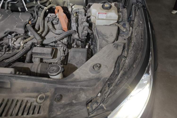Used Toyota Highlander 2022 Dual-Engine 2.5L Four-Wheel Drive Prestige Version 7 Seats Engine Bay Left