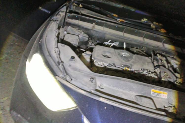 Used Toyota Highlander 2022 Dual-Engine 2.5L Two-Wheel Drive Prestige Edition 7-Seater Engine Bay Right