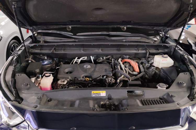 Used Toyota Highlander 2022 Dual-Engine 2.5L Four-Wheel Drive Prestige Version 7 Seats Engine Bay