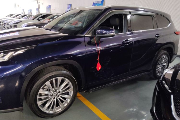 Used Toyota Highlander 2022 Dual-Engine 2.5L Four-Wheel Drive Prestige Version 7 Seats Exterior 3