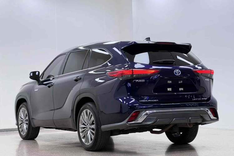 Used Toyota Highlander 2022 Dual-Engine 2.5L Four-Wheel Drive Supreme Edition 7-Seater Exterior 4