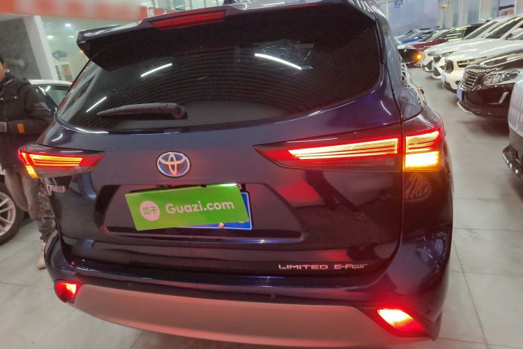Used Toyota Highlander 2022 Dual-Engine 2.5L Four-Wheel Drive Supreme Edition 7-Seater Exterior 4