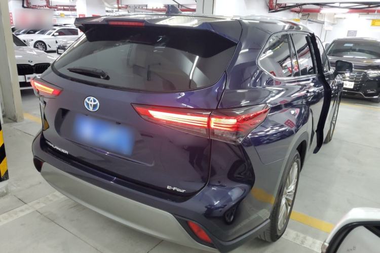 Used Toyota Highlander 2022 Dual-Engine 2.5L Four-Wheel Drive Prestige Version 7 Seats Exterior 5