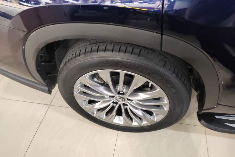 Used Toyota Highlander 2022 Dual-Engine 2.5L Four-Wheel Drive Prestige Version 7 Seats Exterior 5